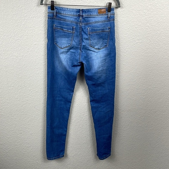 April Jeans Juniors Distressed Skinny Mid Rise Sz 3 - Picture 3 of 11